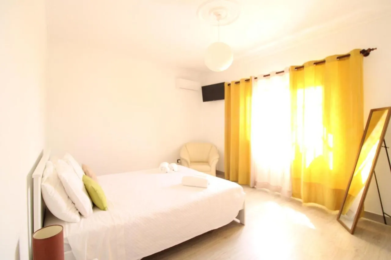 White Bride Fz Guest House Fuzeta